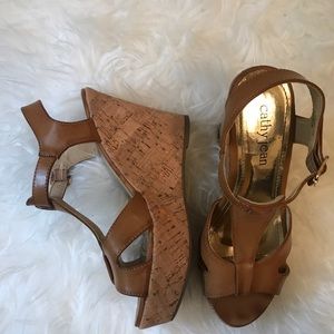 Cork wedges